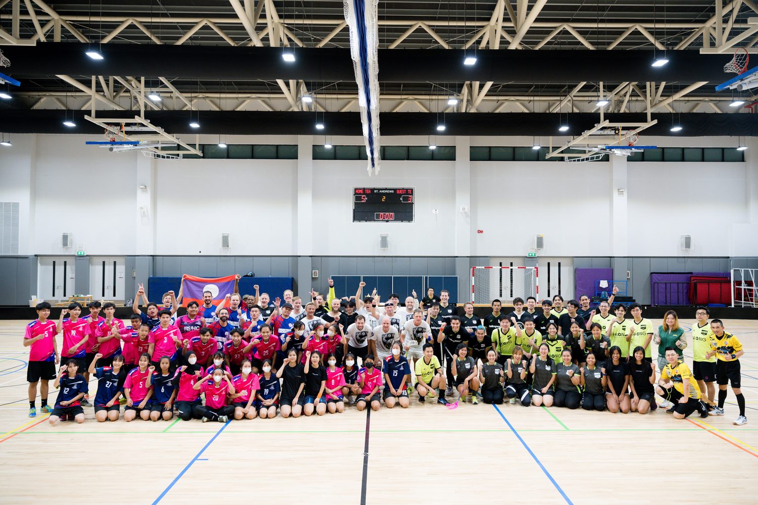 Full tournament group photo at St. Andrews 107